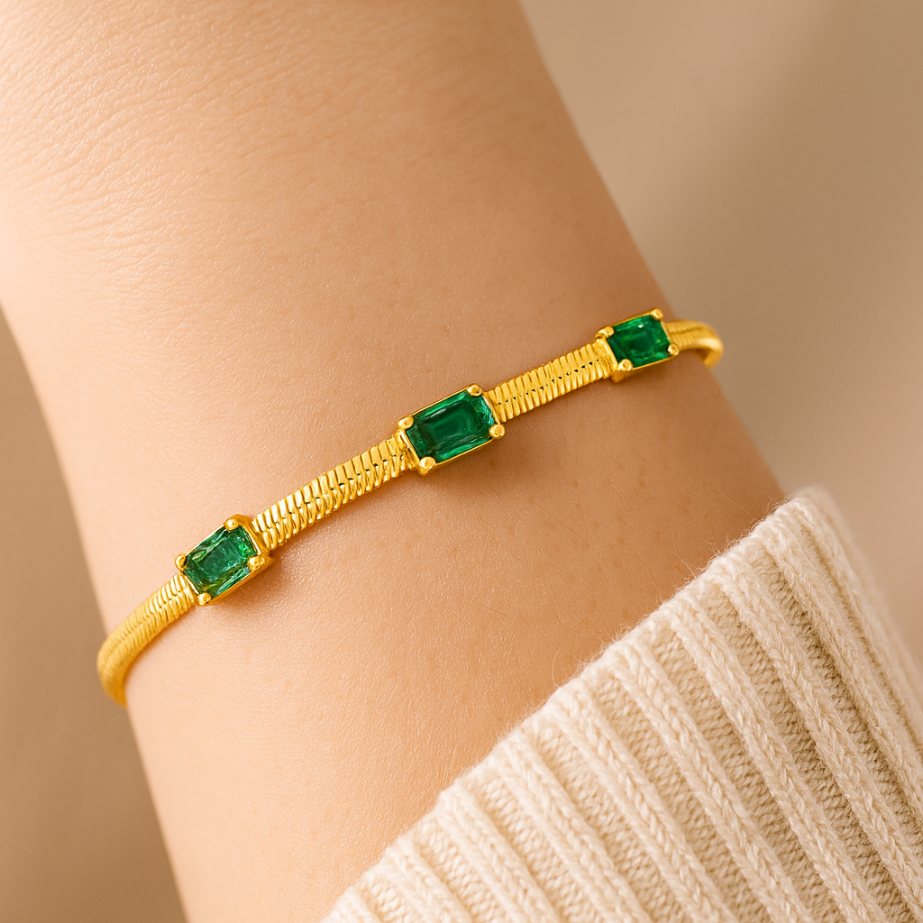 Emerald Baguette Station Bracelet (Gold)