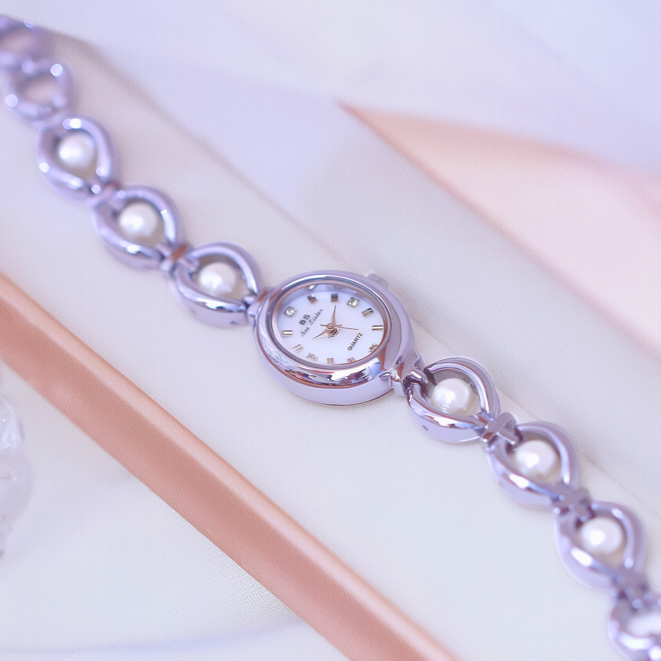 Pearl Link Cabochon Watch