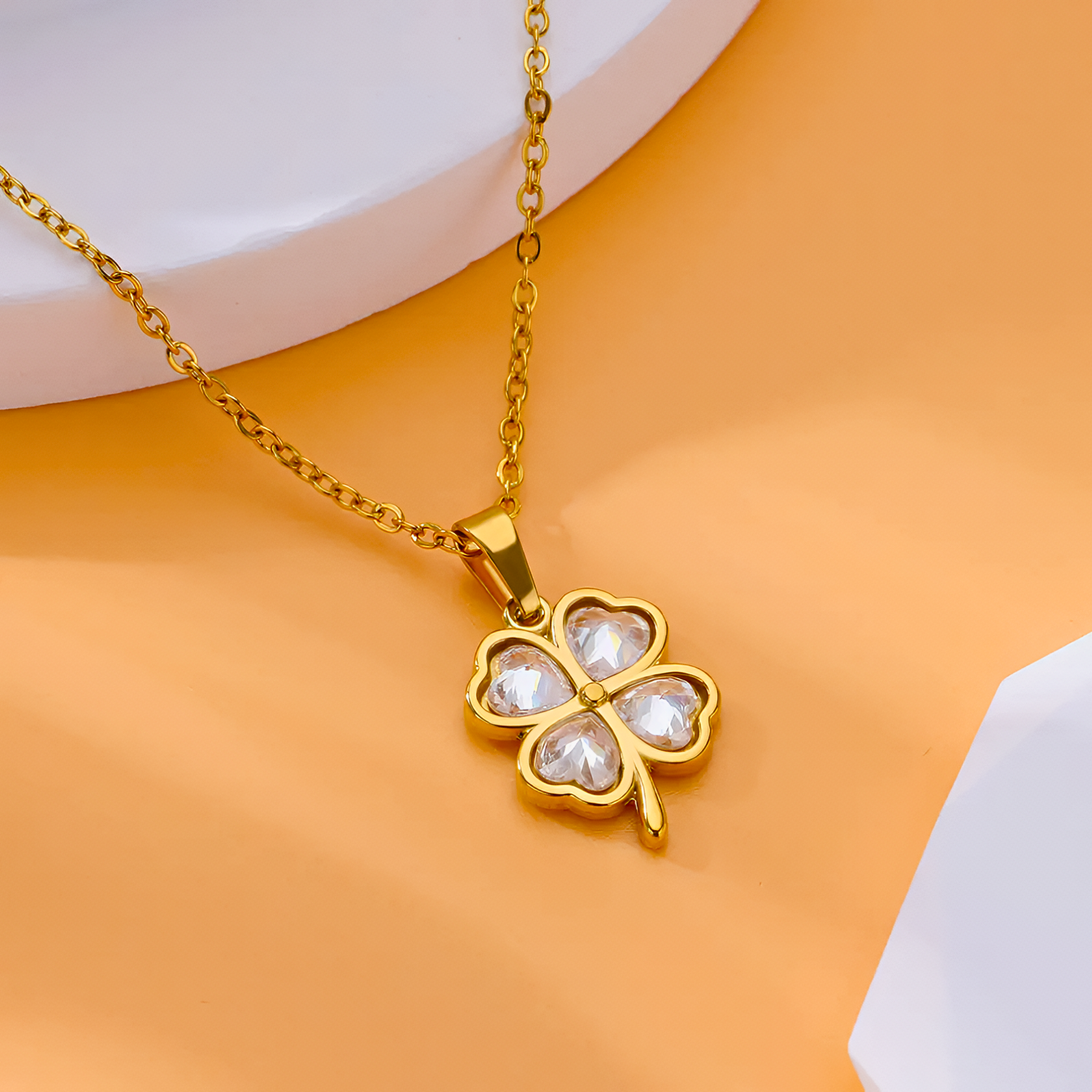 Amulet Clover Pendant Necklace