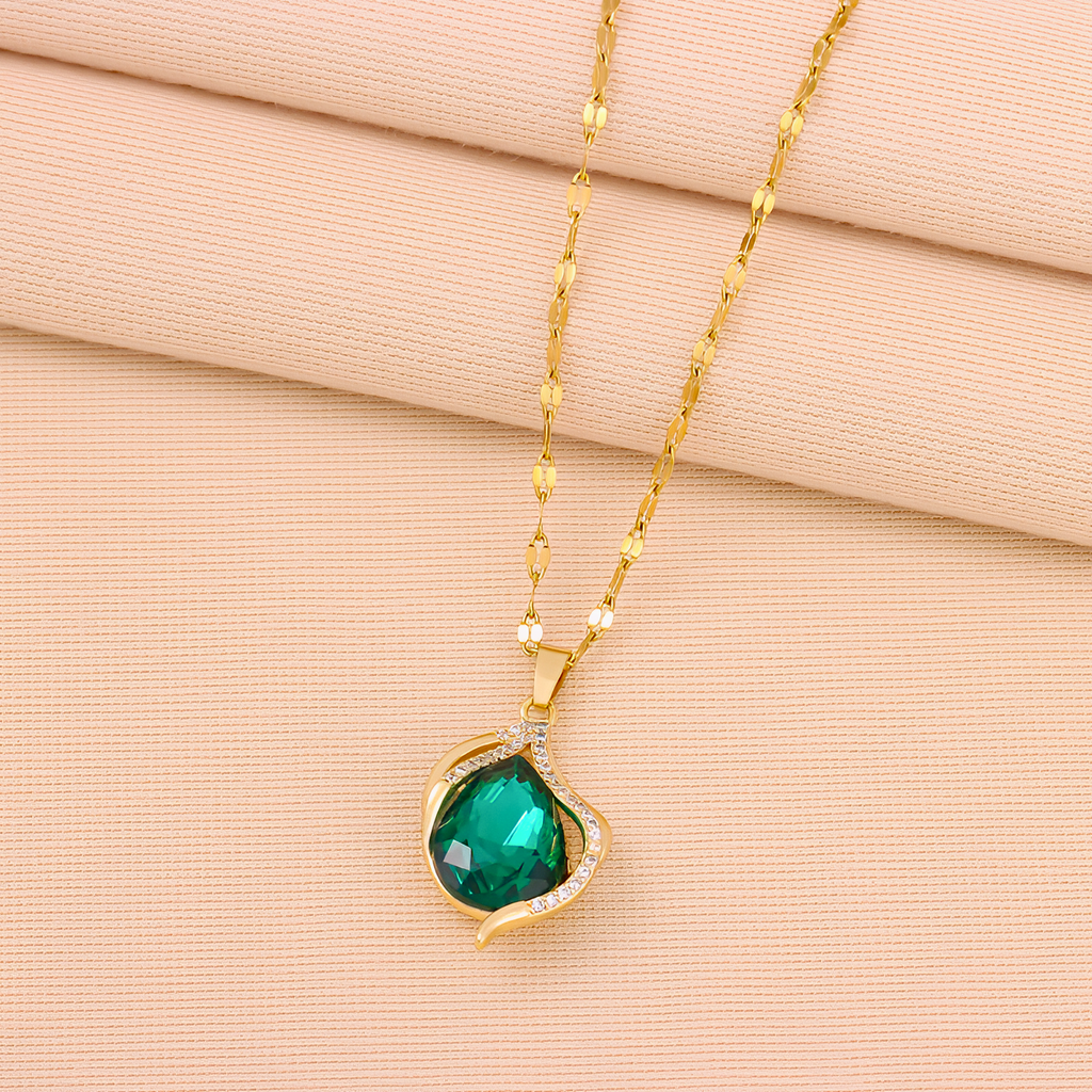 Emerald Teardrop Pendant Necklace