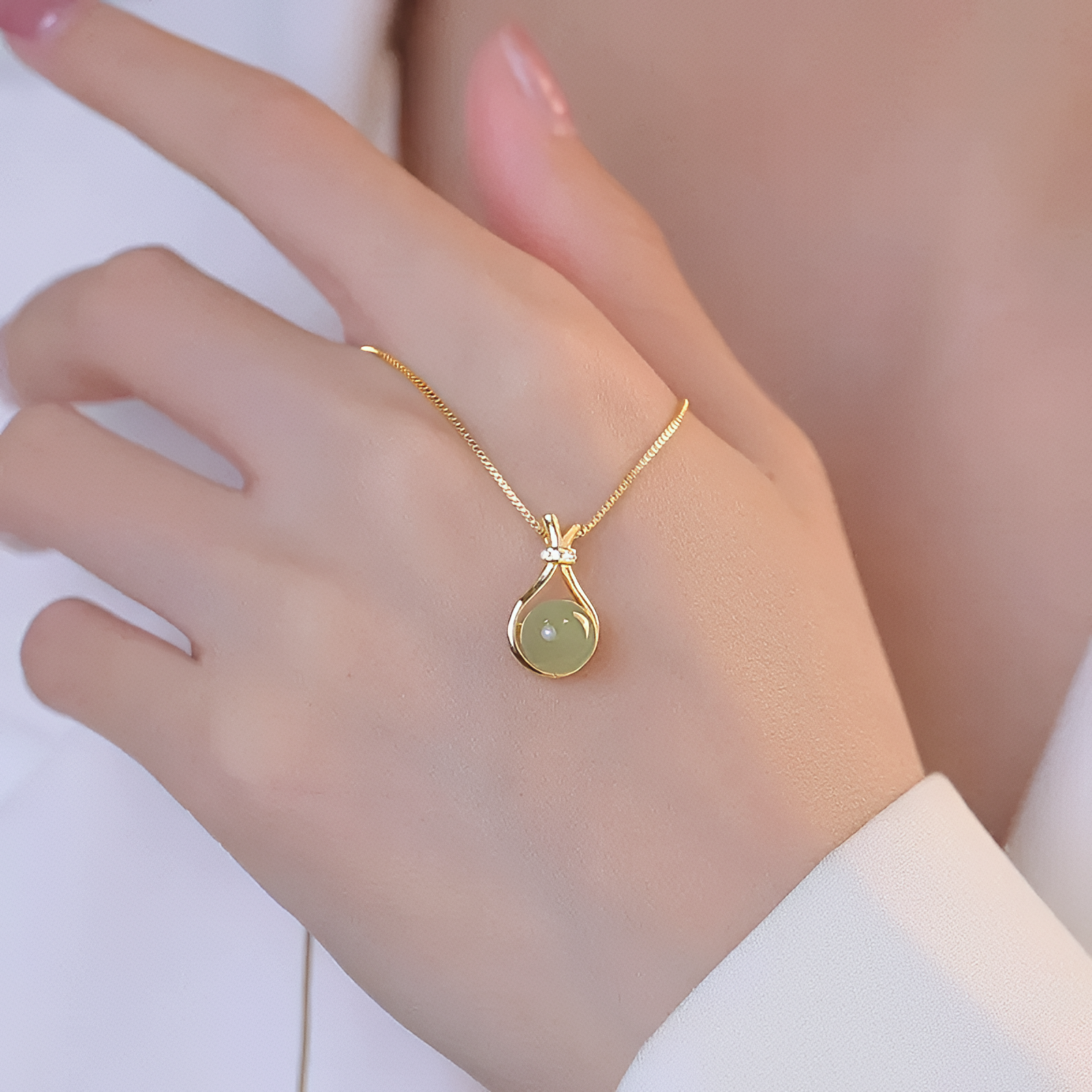 Coronet Drop Pendant Necklace