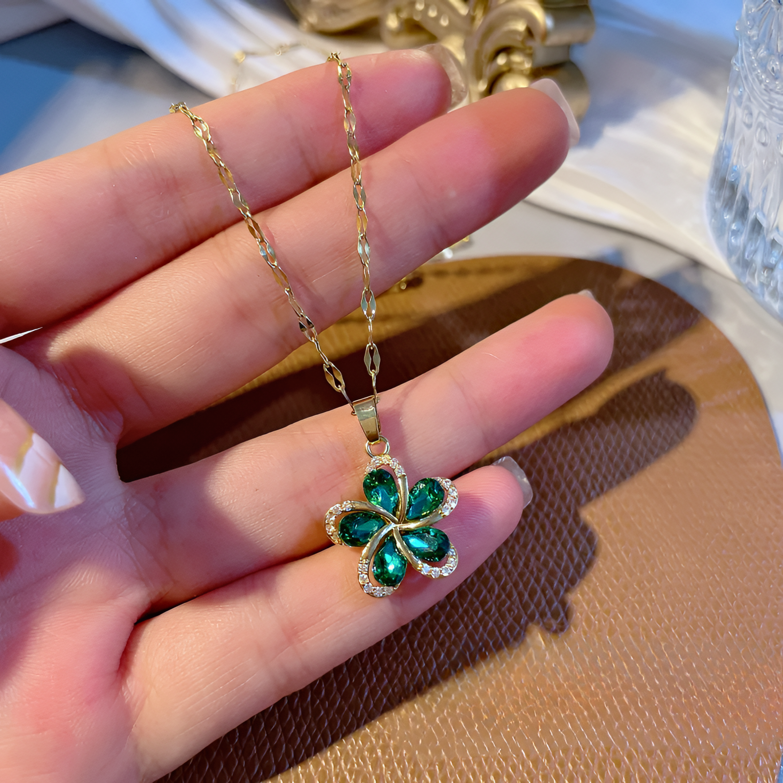 Lucky Clover Pendant (Gold)
