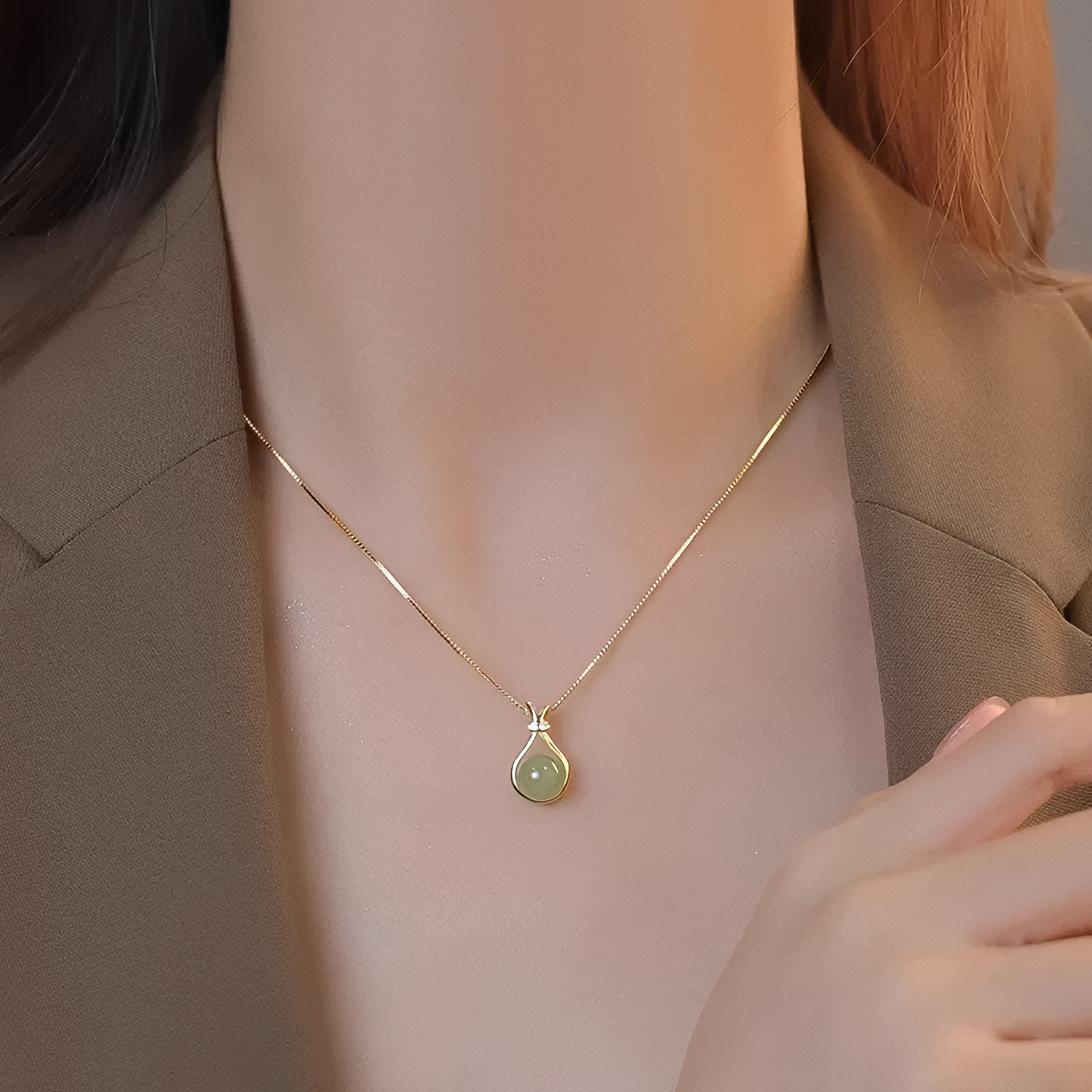 Coronet Drop Pendant Necklace