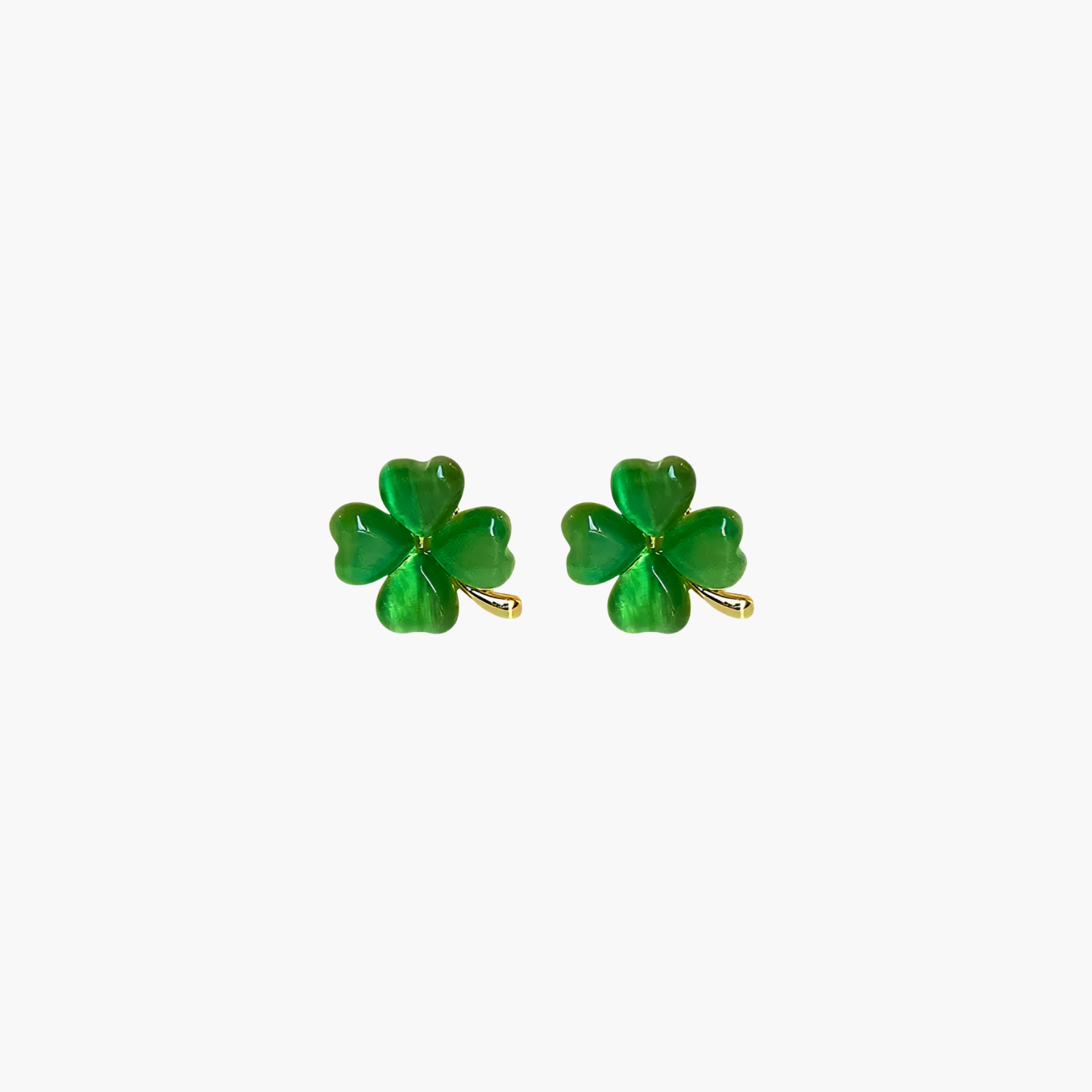 Clover Cat’s-Eye Studs