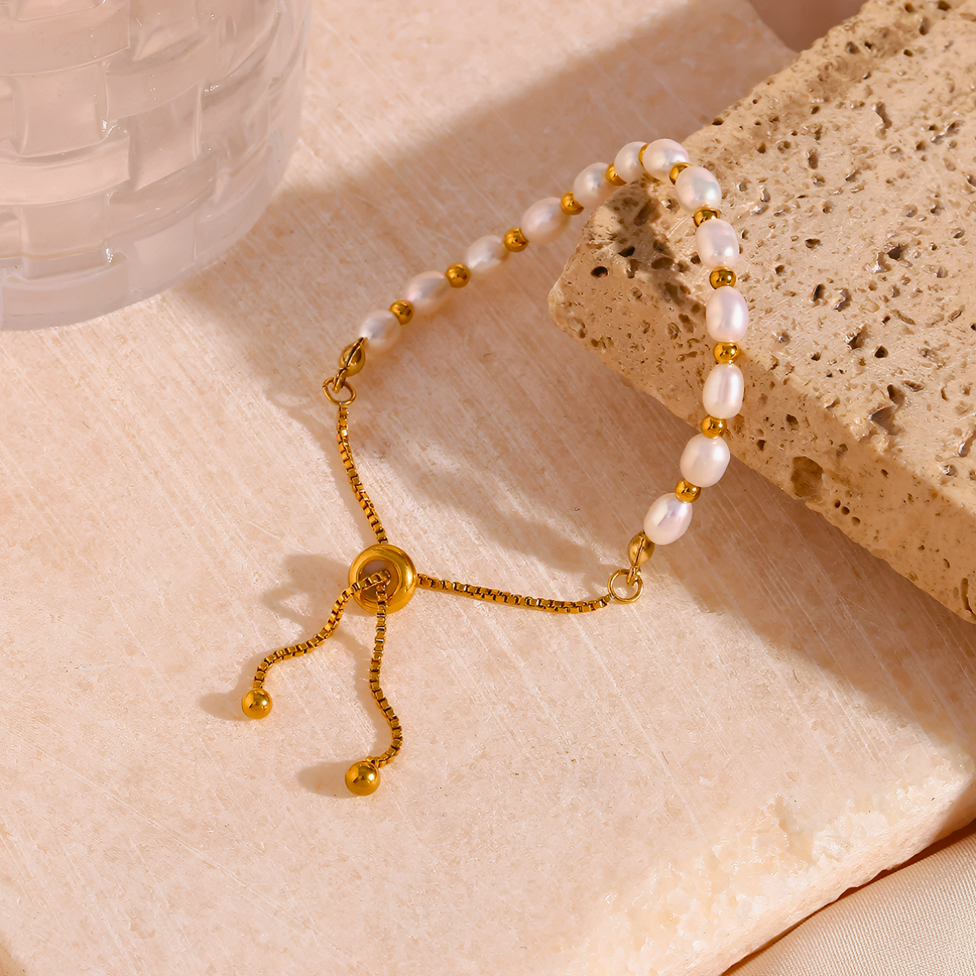 Elise Pearl Bracelet