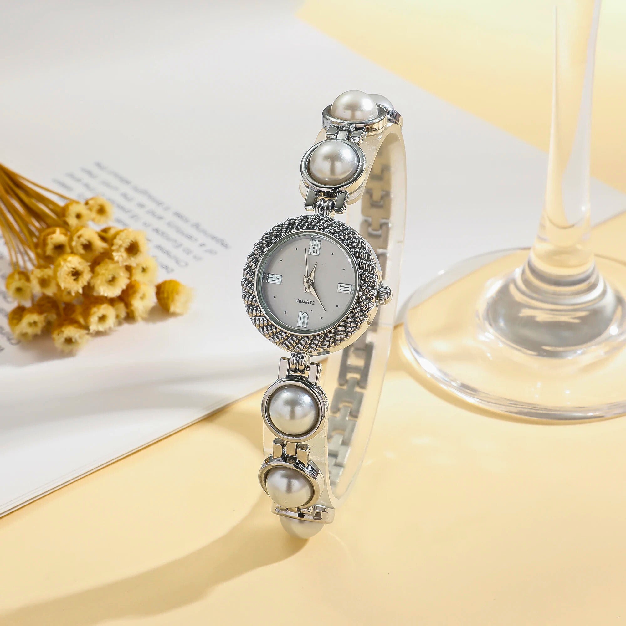 Pearl Station Link Watch