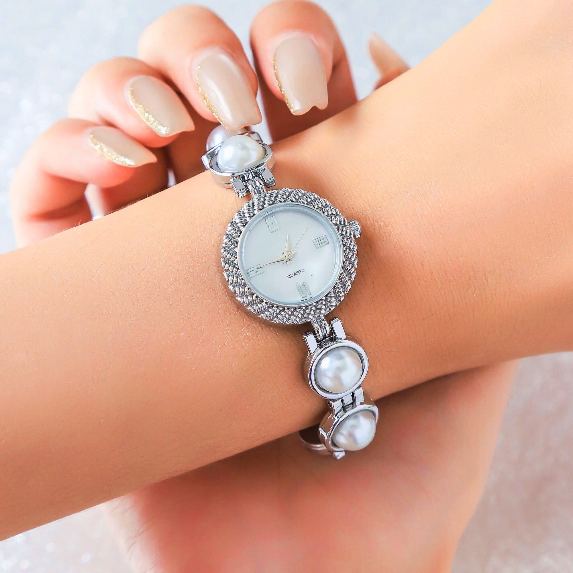Pearl Station Link Watch
