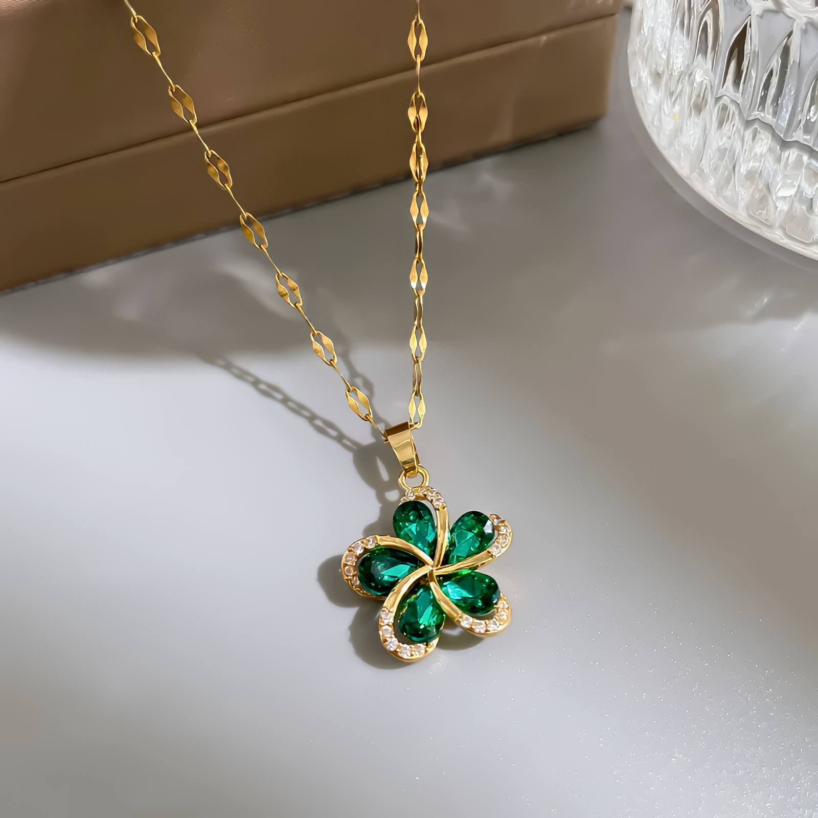 Lucky Clover Pendant (Gold)